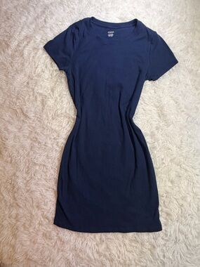 PINK Victoria's Secret Navy Short Sleeve Crop Top